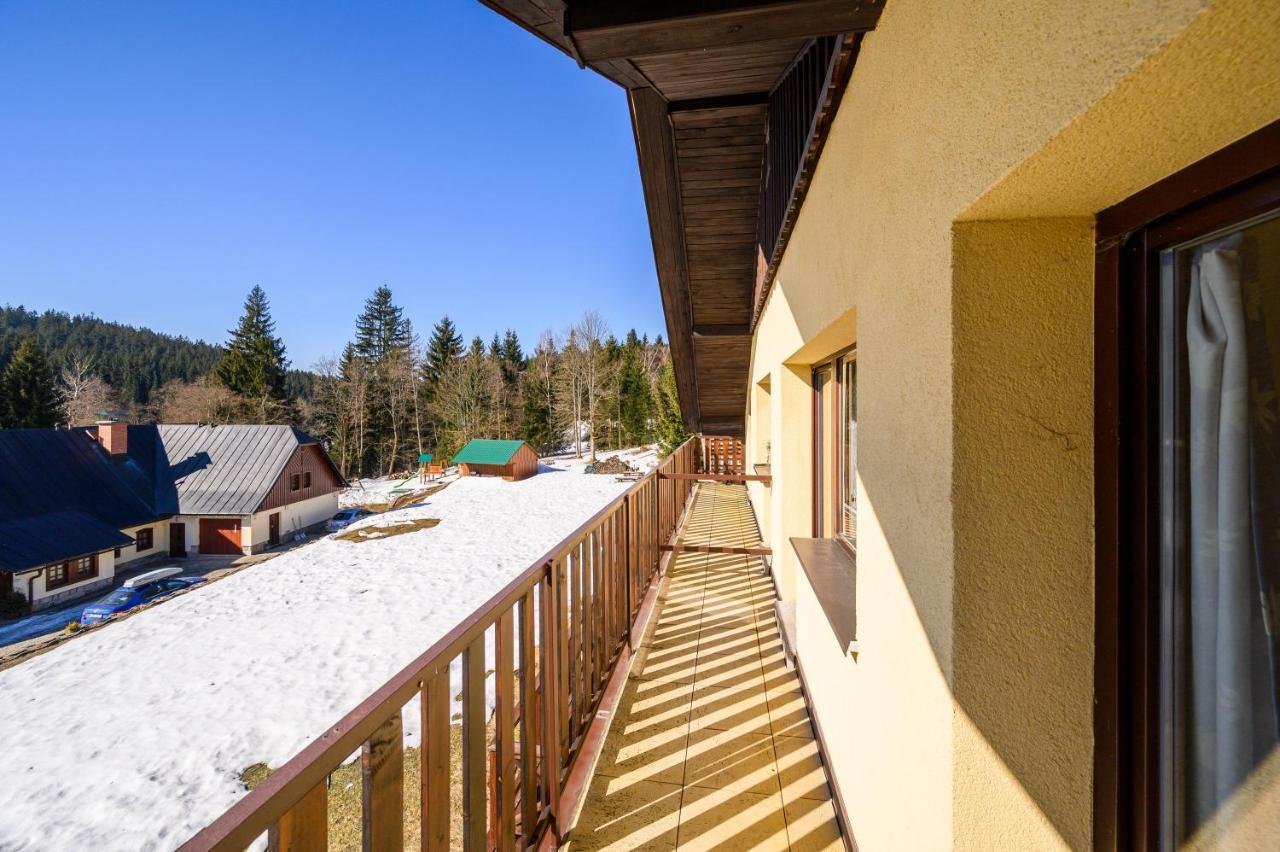 Penzion Petra, Harrachov Aparthotel Esterno foto