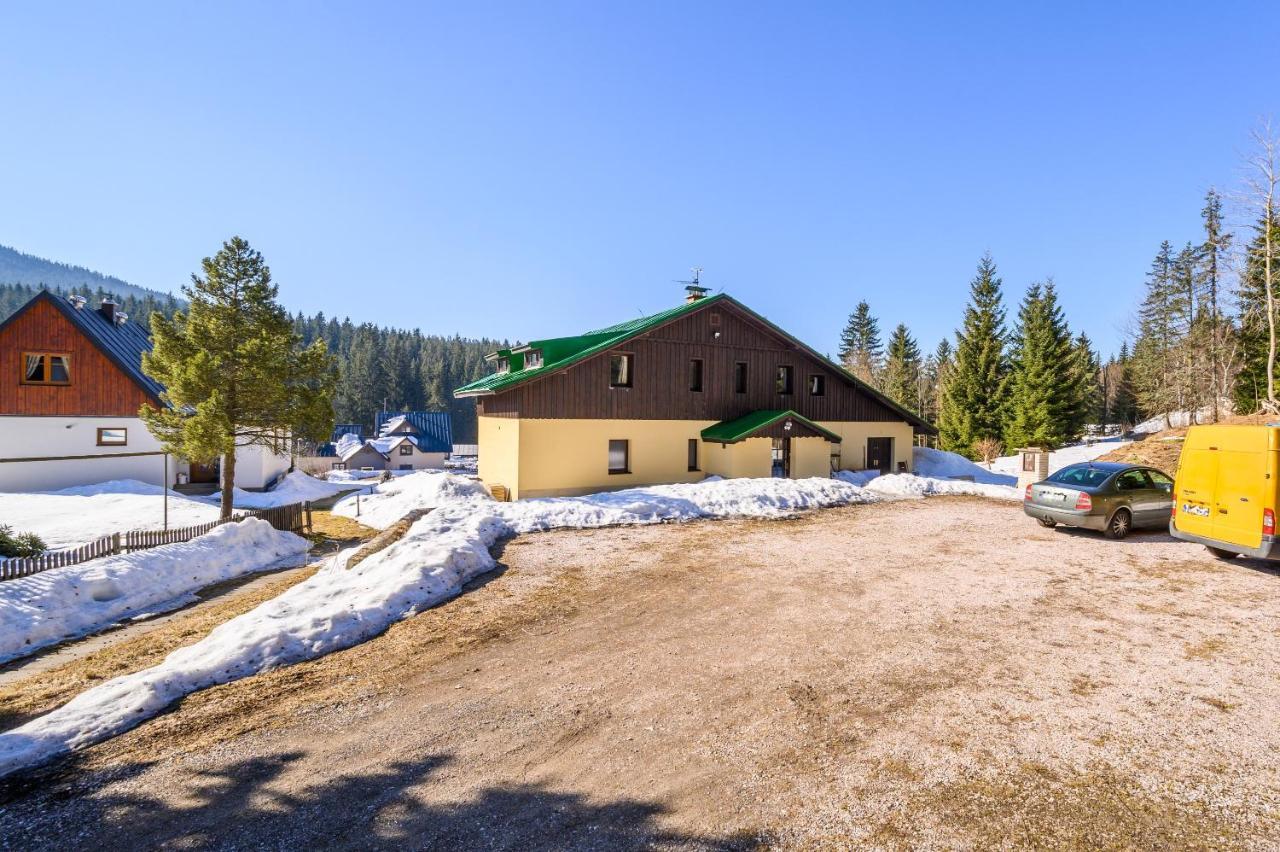 Penzion Petra, Harrachov Aparthotel Esterno foto