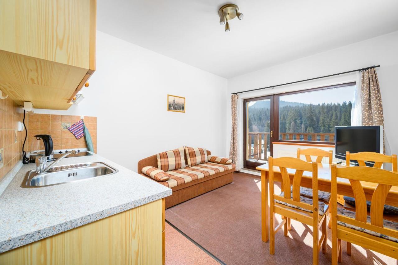 Penzion Petra, Harrachov Aparthotel Esterno foto
