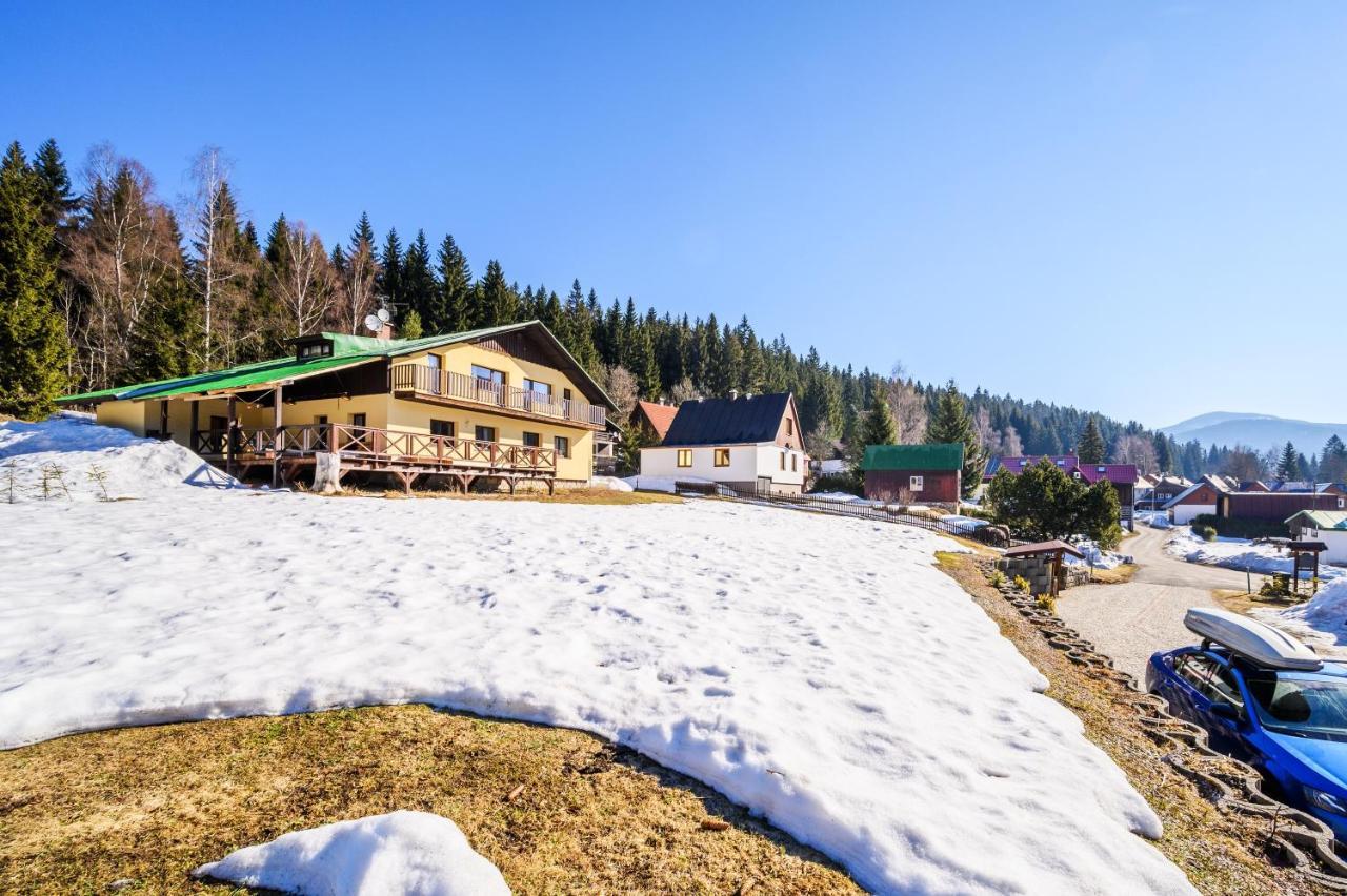 Penzion Petra, Harrachov Aparthotel Esterno foto
